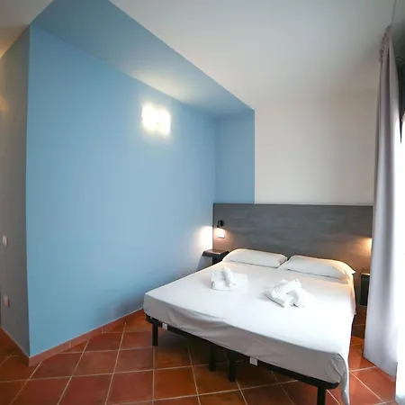 Residence Isola Rossa 罗萨岛