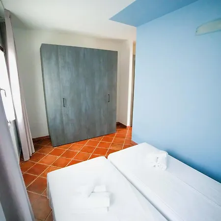 Residence Isola Rossa