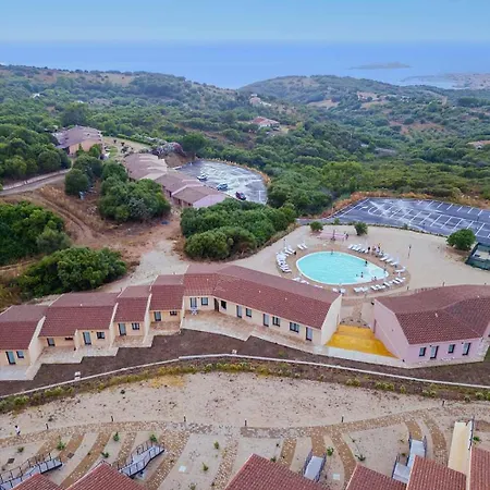 Ξενοδοχείο με διαμερίσματα Rocce Rosse